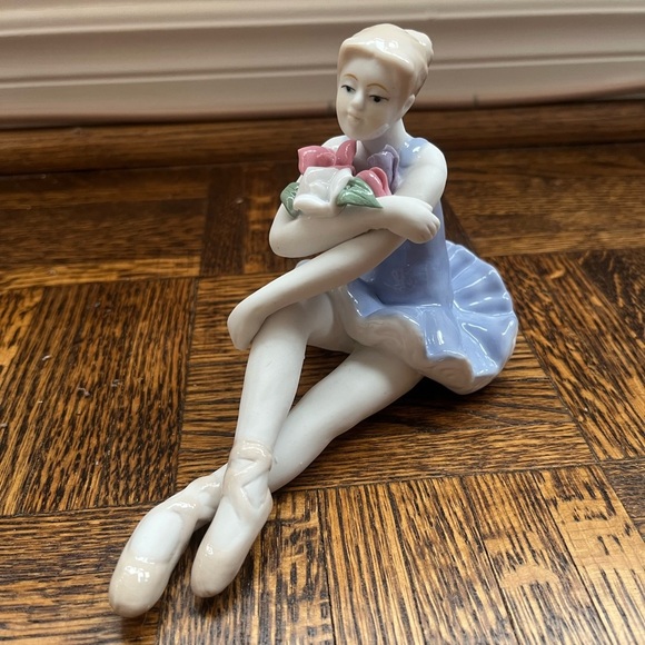 2000 KALIQUE FINE PORCELIAN BALLERINA BALLET DANCER FIGURE - Picture 2 of 7